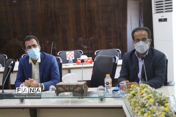 مراسم تجلیل از گروه آموزشی مشاوران استان بوشهر