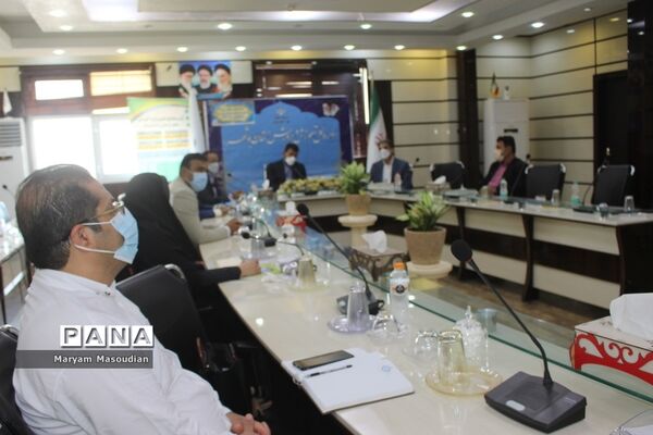 مراسم تجلیل از گروه آموزشی مشاوران استان بوشهر