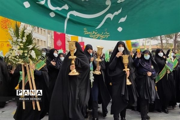 اسقبال از کاروان نمادین ورود حضرت معصومه(س) به قم