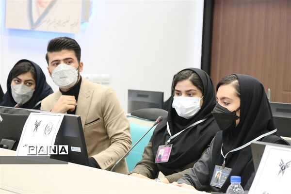 نشست صمیمی تشکل ‌های دانش‌آموزی و دانشجویی با مسئولان شهرستان قدس