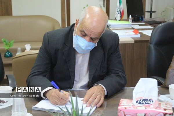 نشست هماهنگی اجرای برنامه‌های نماز آموزش و پرورش استان بوشهر
