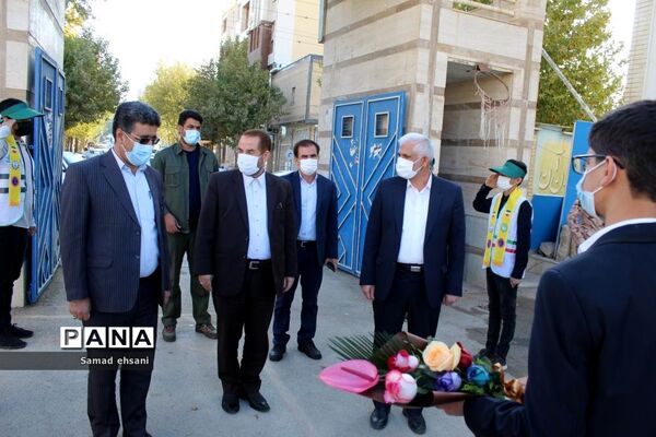 نواختن زنگ استکبار ستیزی در مدارس کهگیلویه و بویراحمد