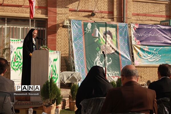 آیین نواختن زنگ استکبارستیزی در مدارس فارس