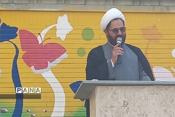 نواختن زنگ استکبار ستیزی در مدارس دماوند