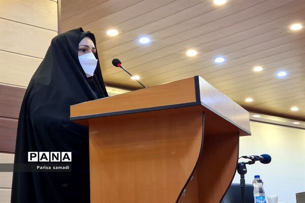 جشن معلمان ابتدایی جدیدالورود در منطقه ۱۳