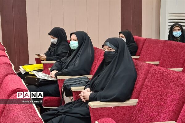جشن معلمان ابتدایی جدیدالورود در منطقه ۱۳