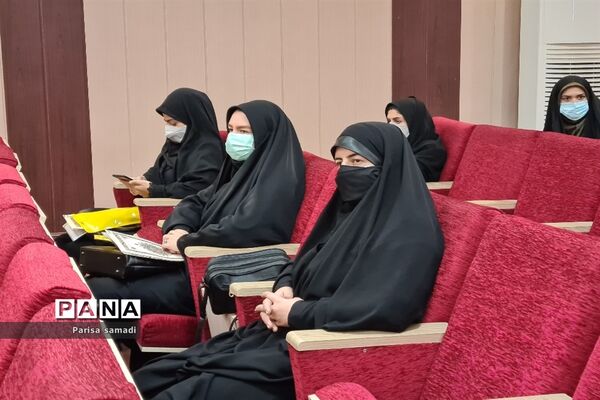 جشن معلمان ابتدایی جدیدالورود در منطقه ۱۳