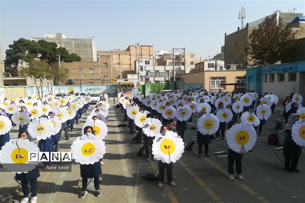 آمادگی دانش‌آموزان پیشتاز شهرستان قدس برای اجرای مانور تشکیلاتی