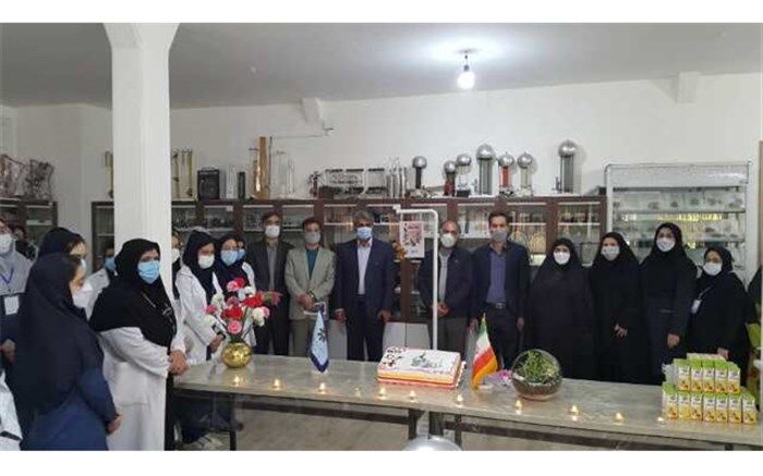 زنگ آزمایشگاه در مدارس نیشابور نواخته شد