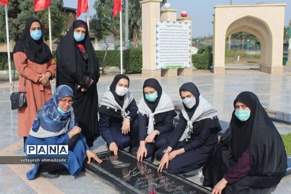 برنامه‌های هفته بسیج دانش‌آموزی در دبیرستان شاهد گلوگاه
