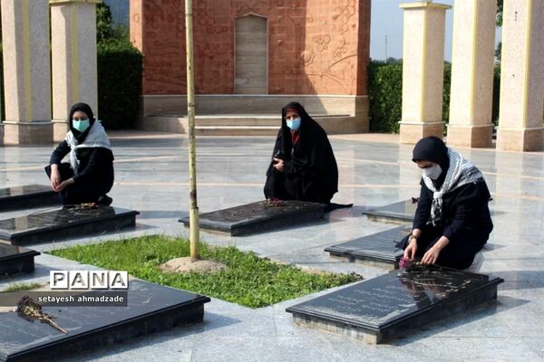 برنامه‌های هفته بسیج دانش‌آموزی در دبیرستان شاهد گلوگاه