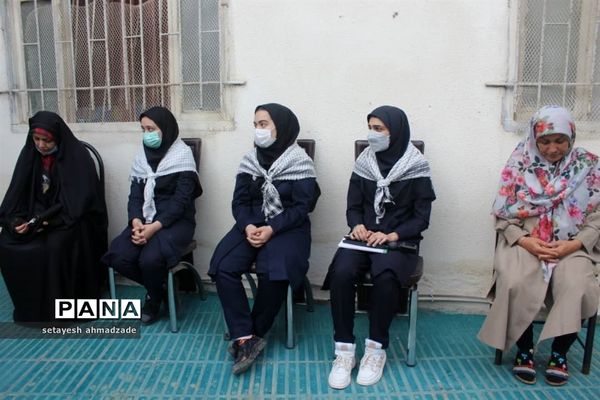 برنامه‌های هفته بسیج دانش‌آموزی در دبیرستان شاهد گلوگاه