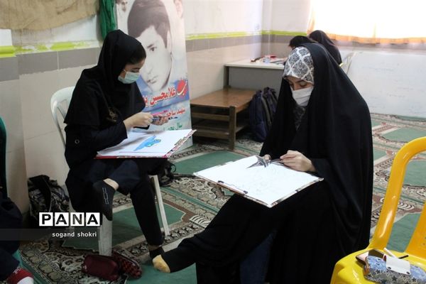 مسابقه نقاشی زنده به مناسبت هفته پدافند غیرعامل در محمودآباد