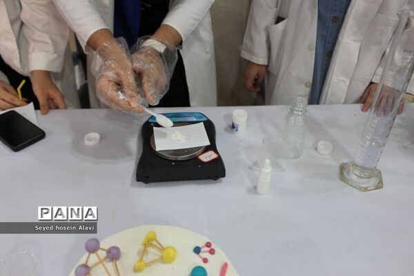روز آزمایشگاه در آزمایشگاه مرکزی شهرستان دشتی