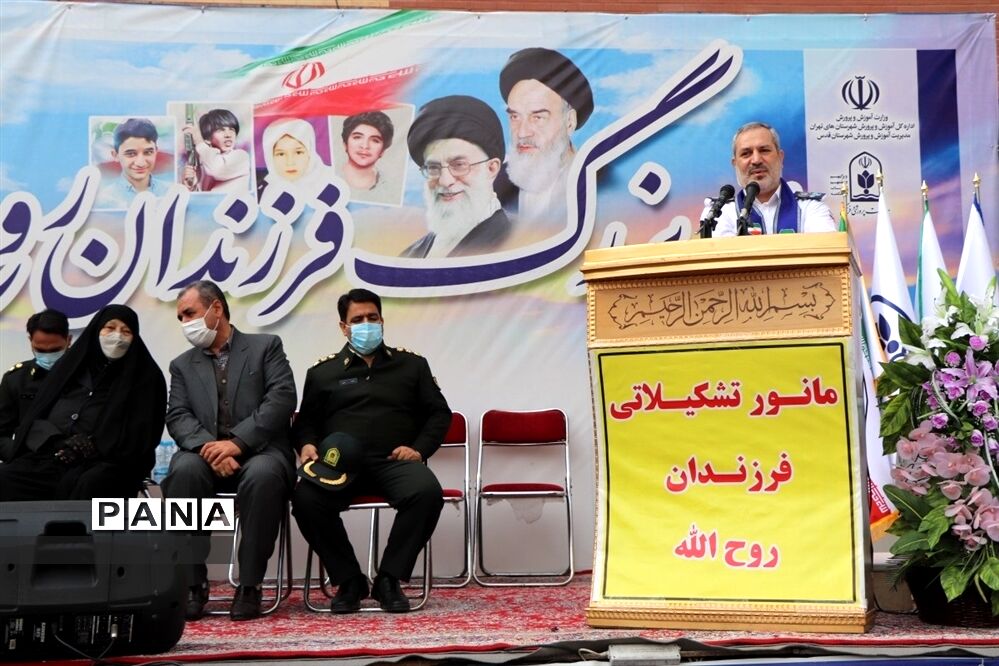 مانور بزرگ فرزندان روح الله زنگ استکبارستیزی در شهرستان قدس