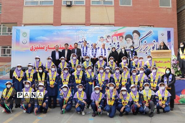 مانور بزرگ فرزندان روح الله زنگ استکبارستیزی در شهرستان قدس