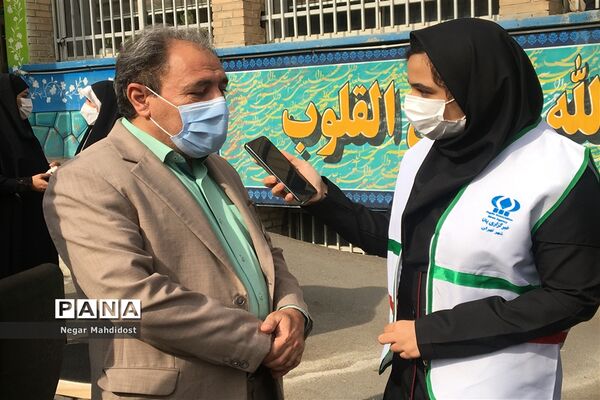 نواختن زنگ ملی مبارزه با استکبار جهانی در منطقه ۱۸