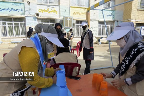 برگزاری مرحله مدرسه‌ای المپیاد بازی‌های فکری-سرگرمی رویش در ناحیه 3 شیراز