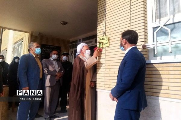 مراسم روز ملی استکبارستیزی در دبیرستان حضرت خدیجه قزل آباد