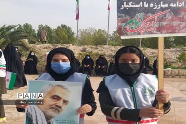 آیین نمادین زنگ استکبار ستیزی در ساحل خلیج همیشه فارس دلوار