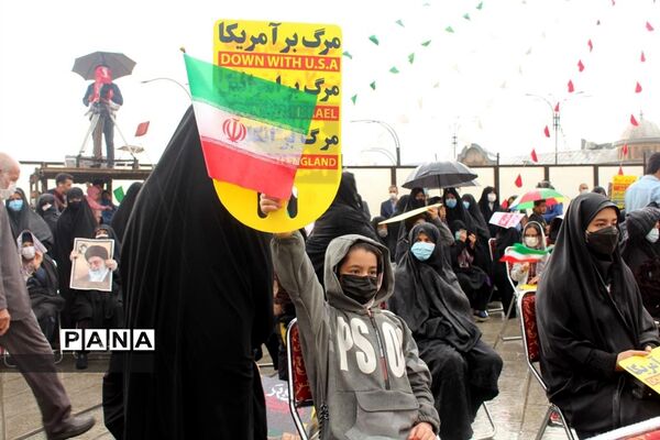 راهپیمایی یوم الله ۱۳ آبان «روز دانش‌آموز و روز ملی مبارزه با استکبار جهانی»