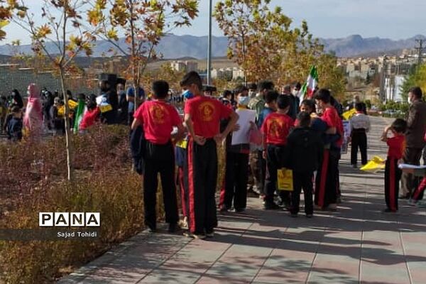 تجمع بزرگ یوم‌الله 13 آبان در پردیس