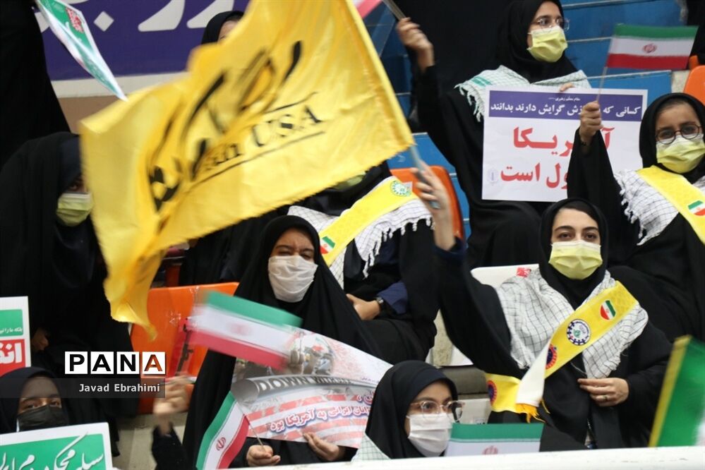 اجتماع دانش‌آموزان مشهد به مناسبت یوم الله 13 آبان ماه