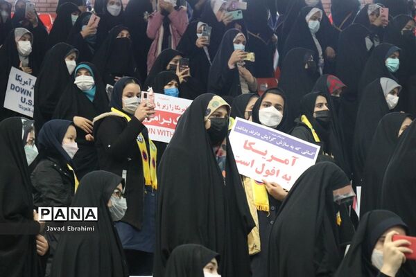 اجتماع دانش‌آموزان مشهد به مناسبت یوم الله 13 آبان ماه