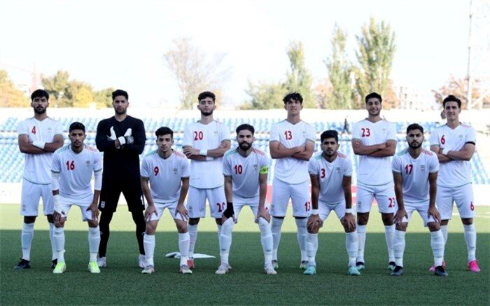 فدراسیون فوتبال برای رفع محرومیت مهاجم تیم ملی دست به کار شد