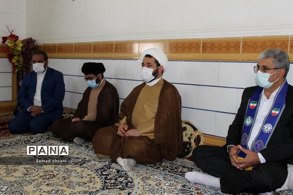 دیدار رئیس سازمان دانش‌آموزی کهگیلویه و بویراحمد با خانواده شهدای دانش‌آموز دهدشت