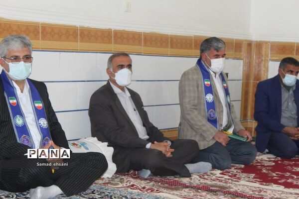 دیدار رئیس سازمان دانش‌آموزی کهگیلویه و بویراحمد با خانواده شهدای دانش‌آموز دهدشت