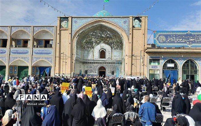 اجتماع بزرگ استکبارستیزی در شهرستان پیشوا