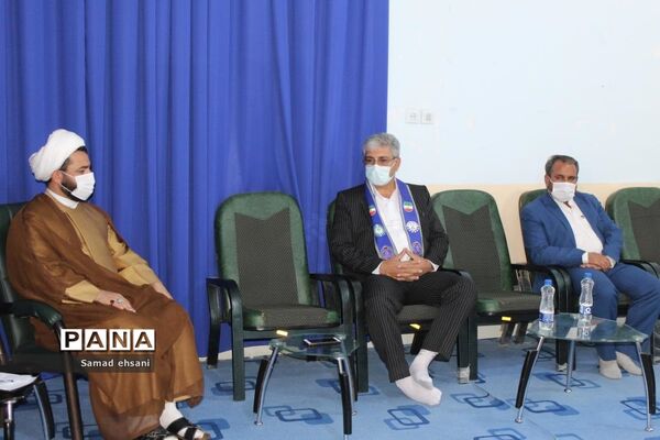 دیدار رئیس سازمان دانش‌آموزی کهگیلویه و بویراحمد با امام جمعه دهدشت