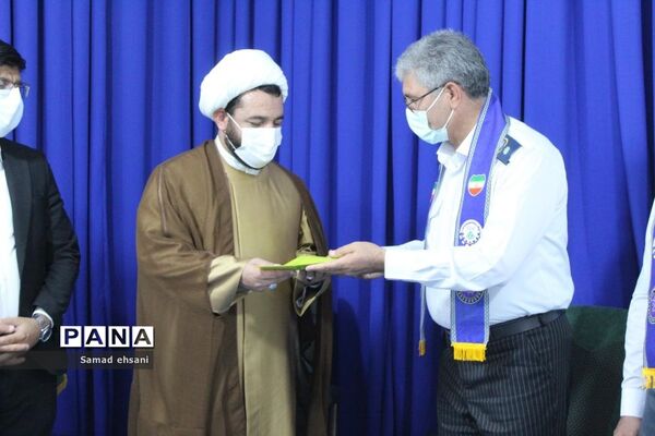 دیدار رئیس سازمان دانش‌آموزی کهگیلویه و بویراحمد با امام جمعه دهدشت