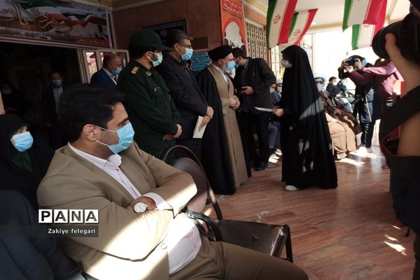 روز دانش‌آموز و یوم الله ۱۳ آبان در ناحیه دو بهارستان