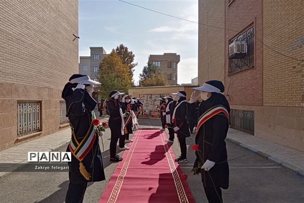 روز دانش‌آموز و یوم الله ۱۳ آبان در ناحیه دو بهارستان