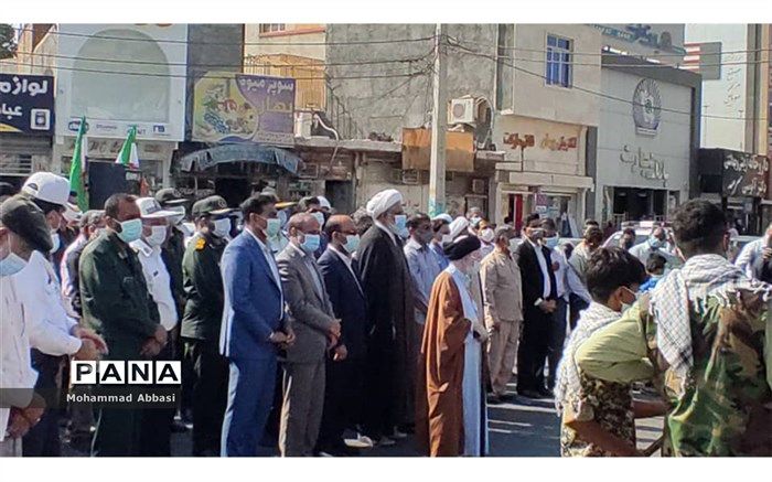 حضور پورشور دانش‌آموزان و فرهنگیان در مراسم روز ۱۳ آبان