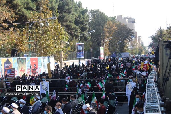 بصیرت دانش‌آموزی، ناتوانی استکبار