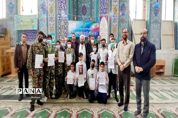 حضور دانش‌آموزان اداره آموزش و پرورش  ناحیه۶ در نمازجمعه خوراسگان