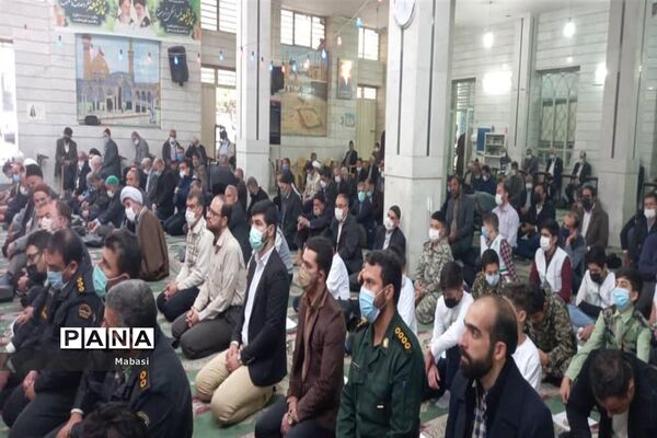 حضور دانش‌آموزان اداره آموزش و پرورش  ناحیه۶ در نمازجمعه خوراسگان