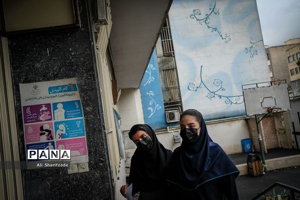 بازگشایی مدارس زیر سایه کرونا