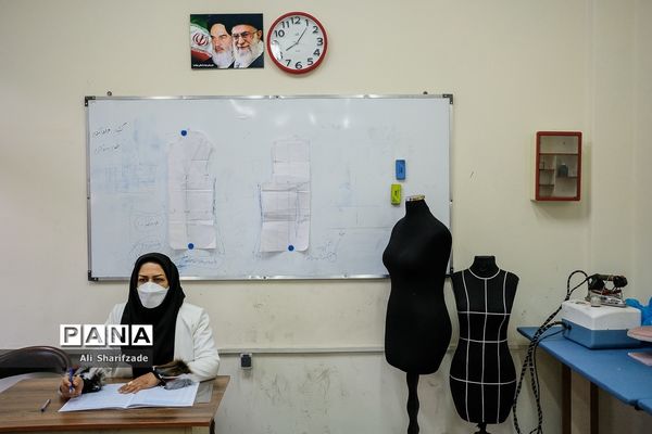 بازگشایی مدارس زیر سایه کرونا