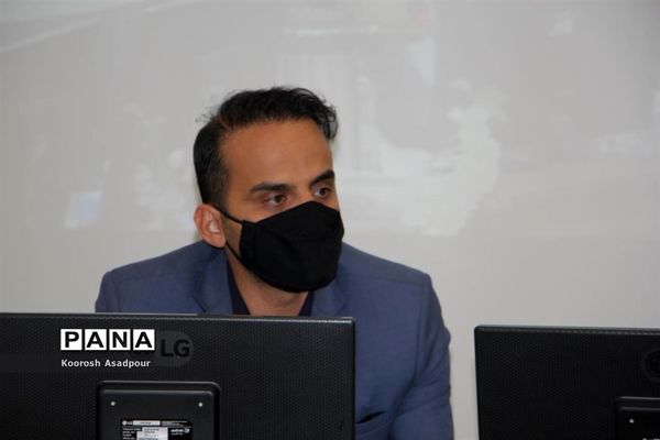 نشست مدیرکل مدارس غیر انتفاعی وزارت آموزش و پرورش در فارس