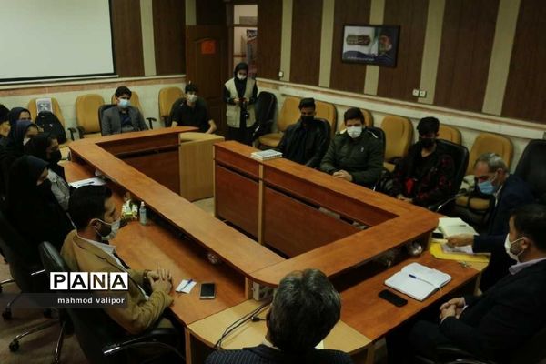 نشست خبرنگاران پانا با معاون پرورشی آموزش و پرورش شهرستان البرز