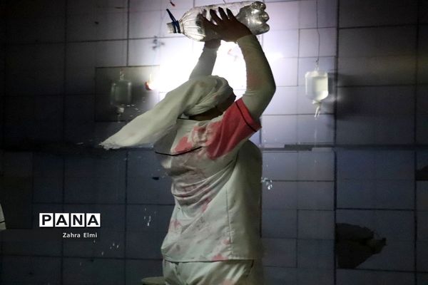 نمایش کت واک در تئاتر شهر تبریز