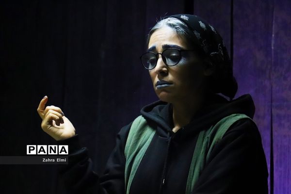 نمایش کت واک در تئاتر شهر تبریز