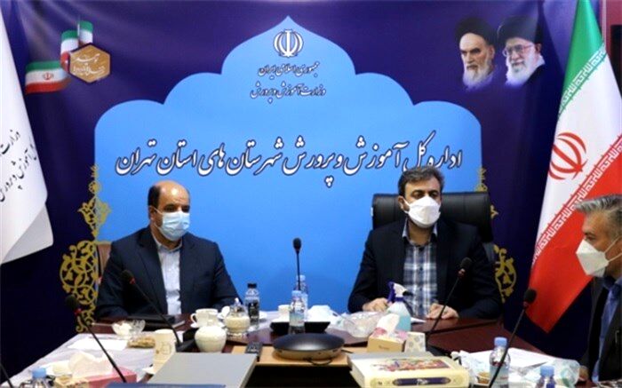 تجلیل از خانواده معظم شهدا، پاسداشت حرمت خون شهیدان این سرزمین است