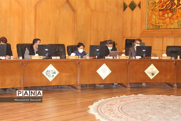 نشست خبری افتتاحیه دومین جشنواره معلمان هنرمند در شیراز