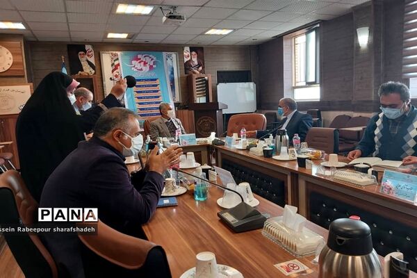 همایش آشنایی اولیا با مفاهیم سند تحول بنیادین