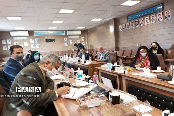 همایش آشنایی اولیا با مفاهیم سند تحول بنیادین